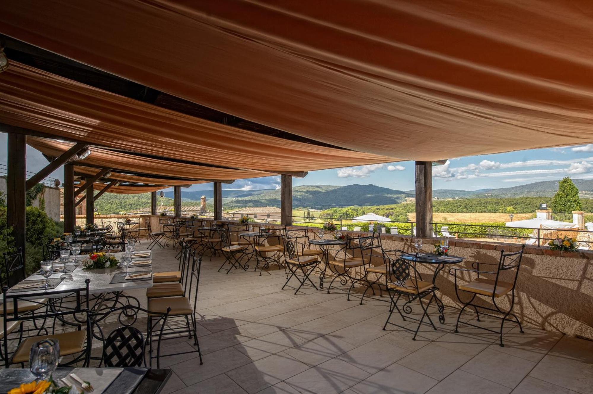 La Bagnaia Golf Resort Exteriör bild